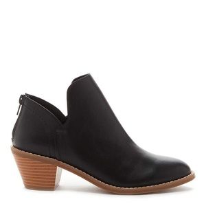 Rocket Dog Bomer Booties Size 8